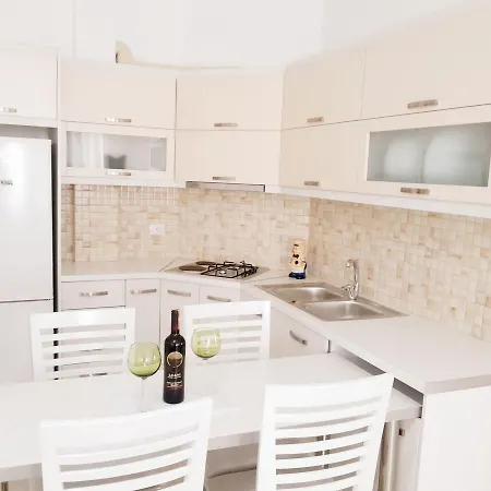 Saranda Apartments Apartment